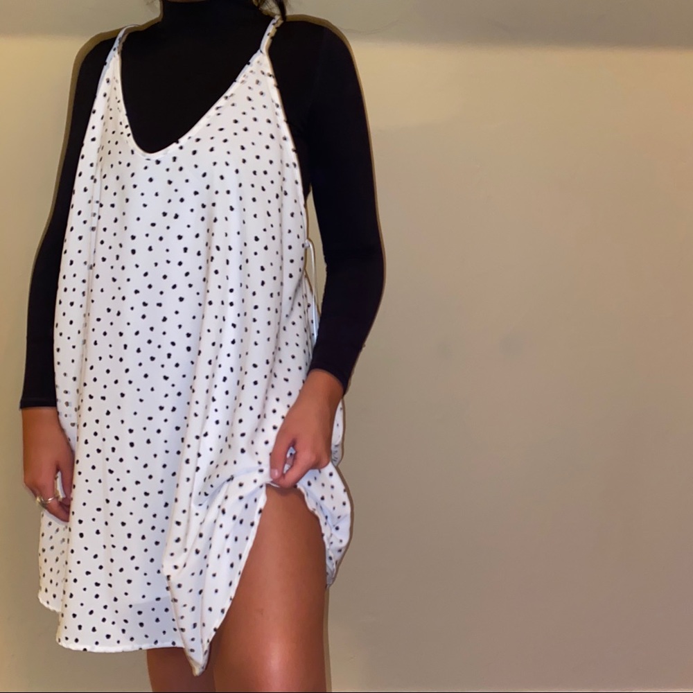 polka dot dress!